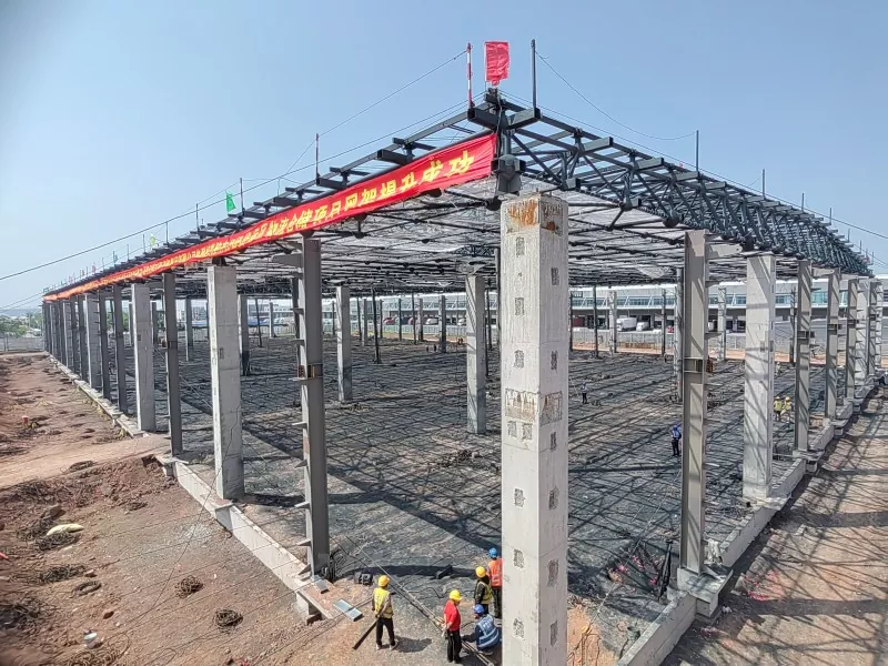 Büyük Ölçekli Çelik Yapı Depo İnşaatı