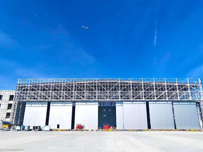 Çelik Yapı Sivil Havacılık Merkez Hangarı